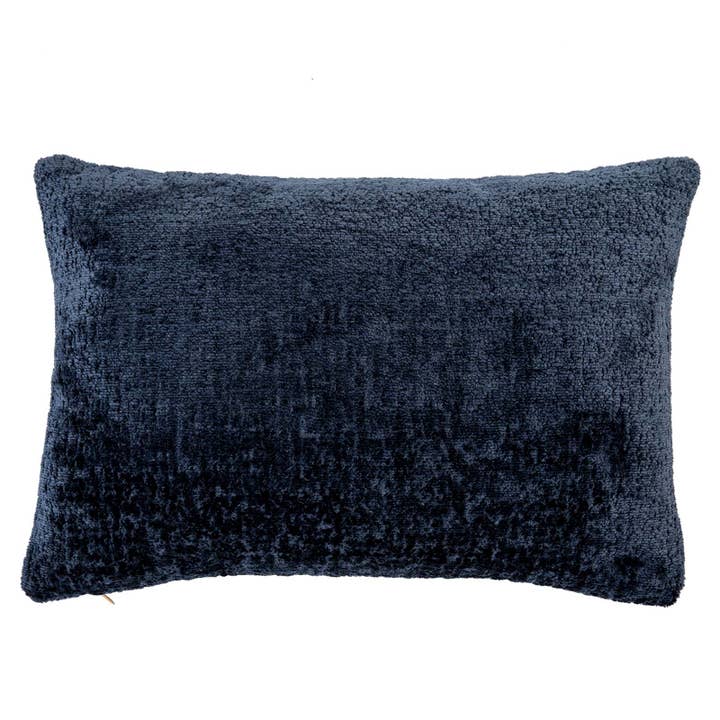 The Pillow Collection Inc. - Wholesale Lumbar pillow - Riverdale Lumbar Pillow2