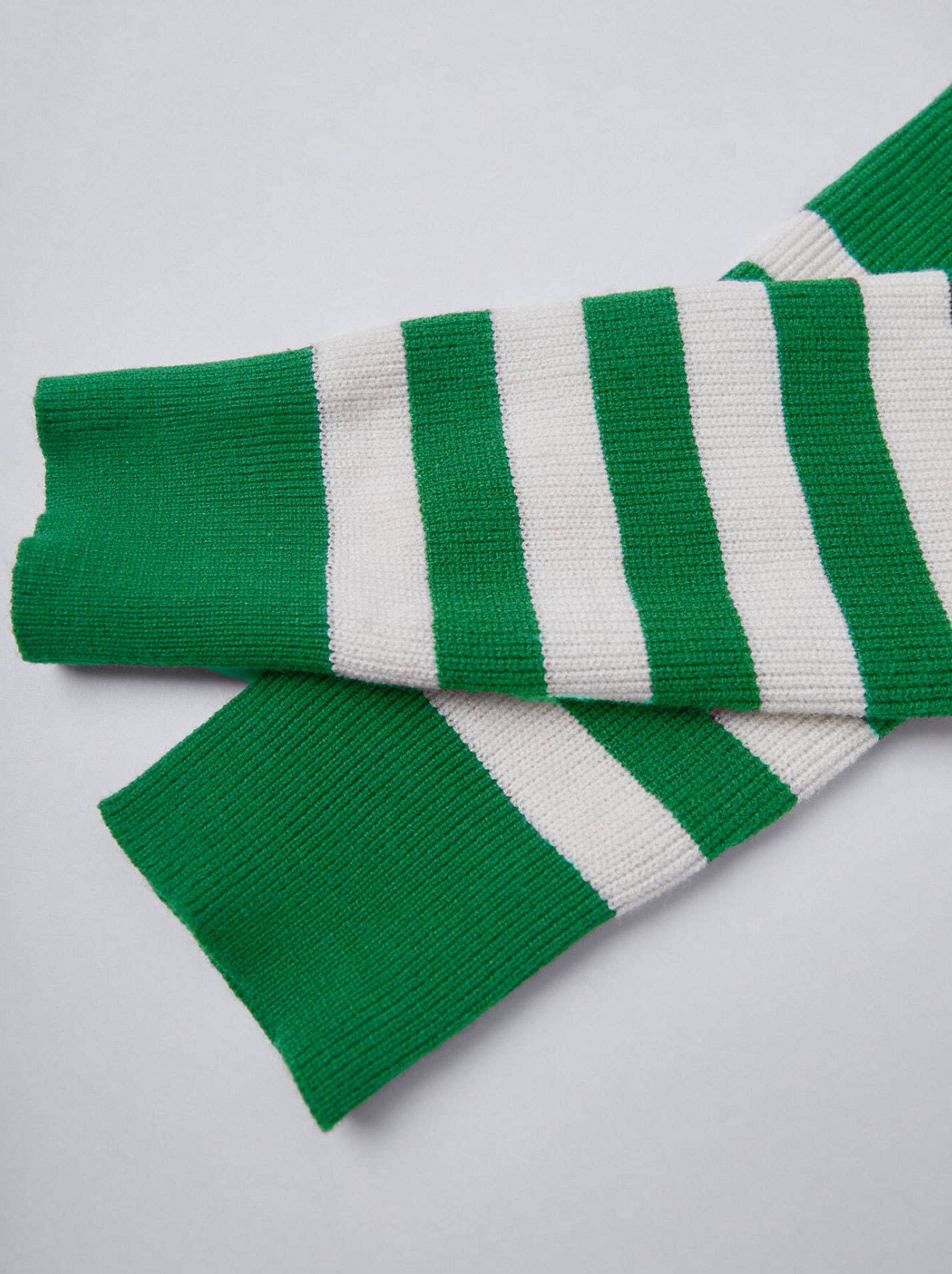 Rosa Clothing - Wholesale Knit Sweater - Women's - Daily Drop Shoulder Striped Sleeve Sweater Top2