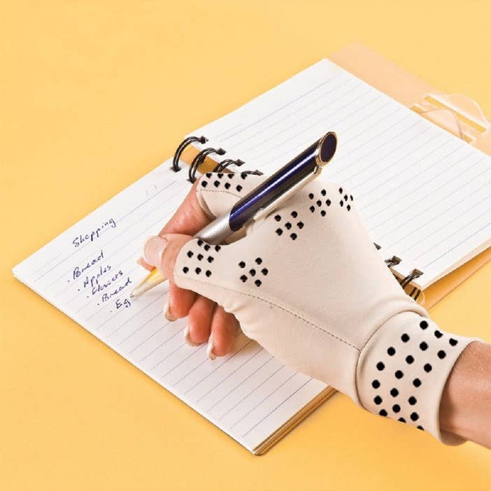 The American Gift Company (TAGCO) - Wholesale Gloves - Unisex - Magnetic Compression Therapy Gloves