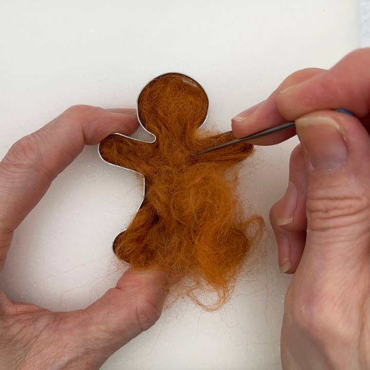 Bergin & Bath - Wholesale DIY Craft Kit - Needle Felting Kit, Gingerbread Decorations. Christmas craft6