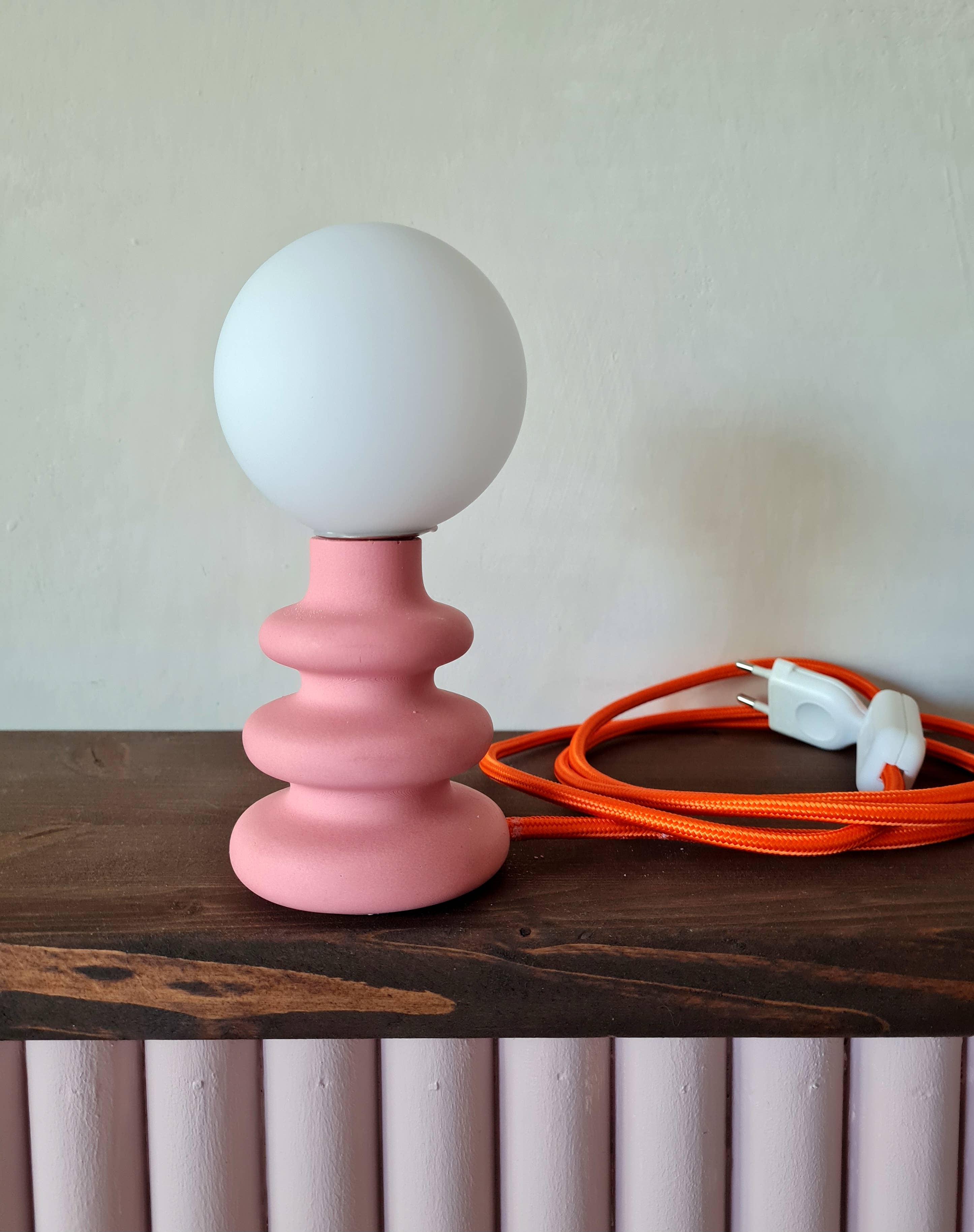 Mono – Candeeiro de secretária/decorativo por atacado – Cabo personalizado para lâmpadas Freddie2