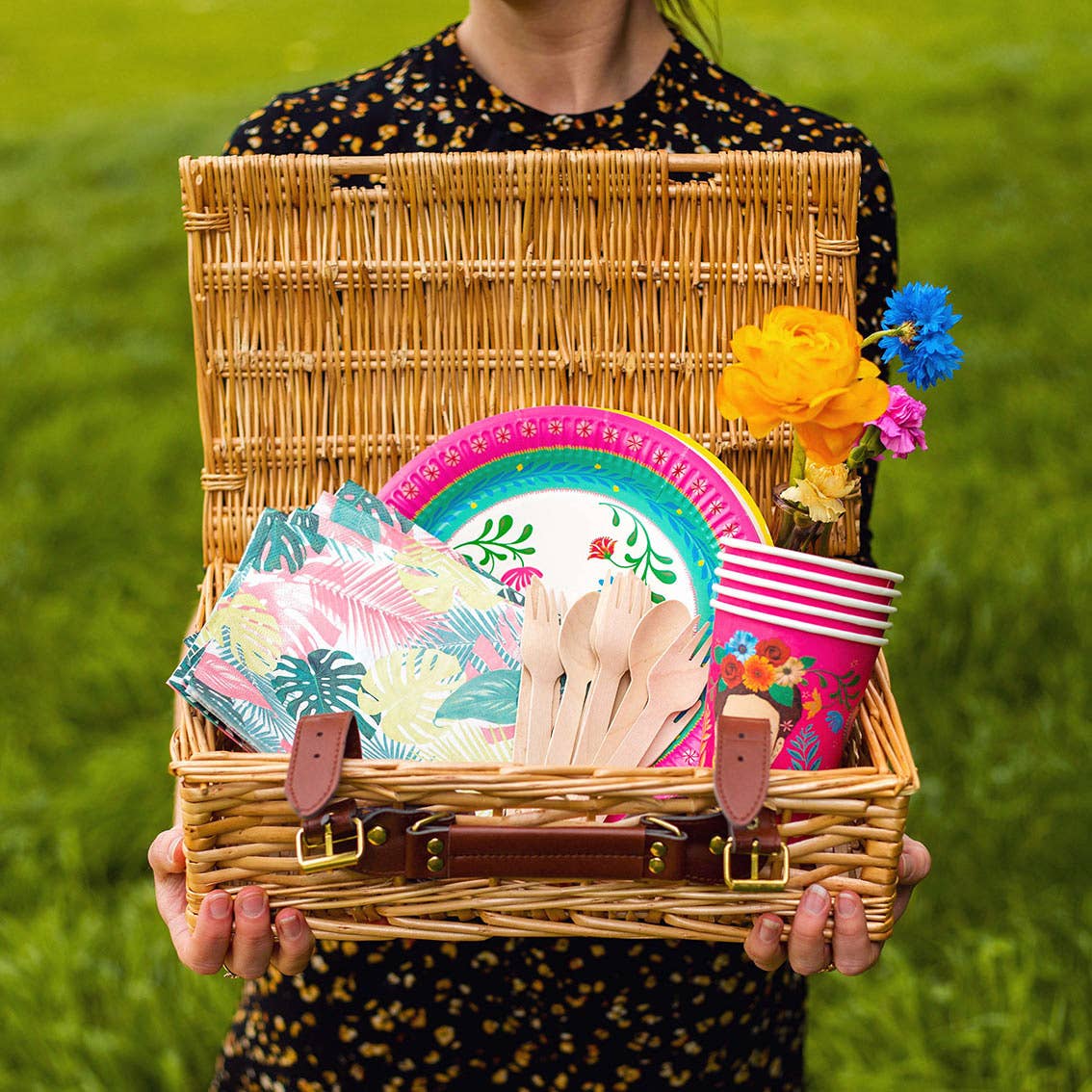 Talking Tables UK – wholesale Disposable cup – Eco-Friendly Summer Boho Frida Kahlo Cups | 8 Pack |9