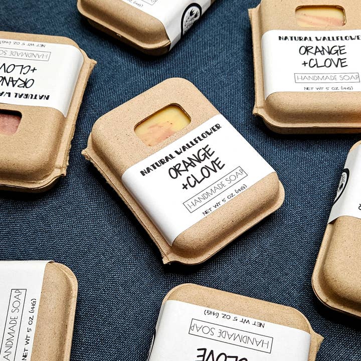 Natürliche Orangen- und Nelkenseife für den Großhandel von Natural Wallflower