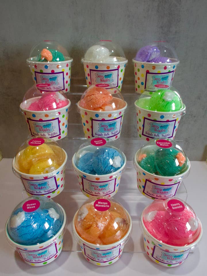 Bubble BathBomb Truffle Set, Moisturizing, Simple Ingredient for wholesale by Sassy Bubbles