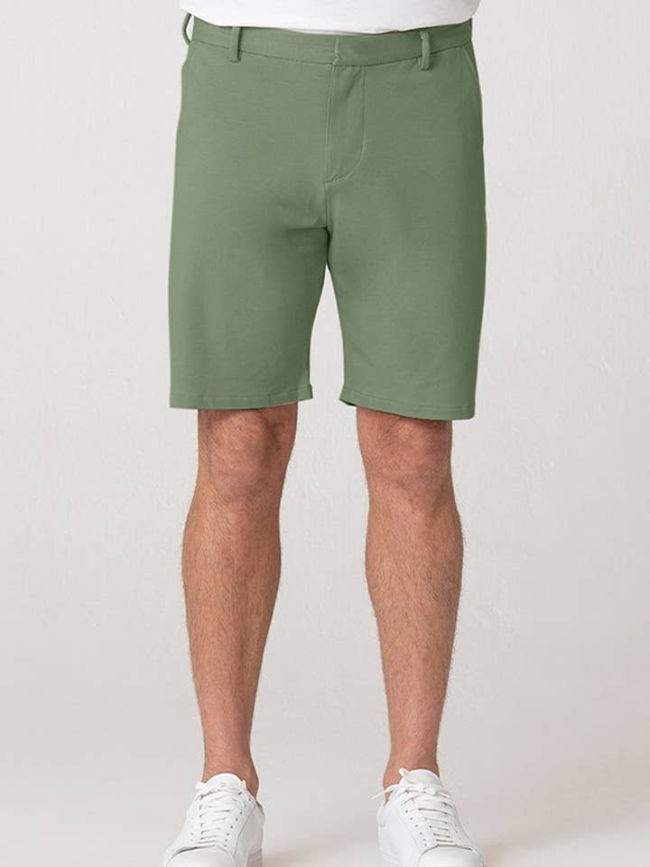Short chino EveryDay | Vert sauge profond pour la vente par Swet Tailor