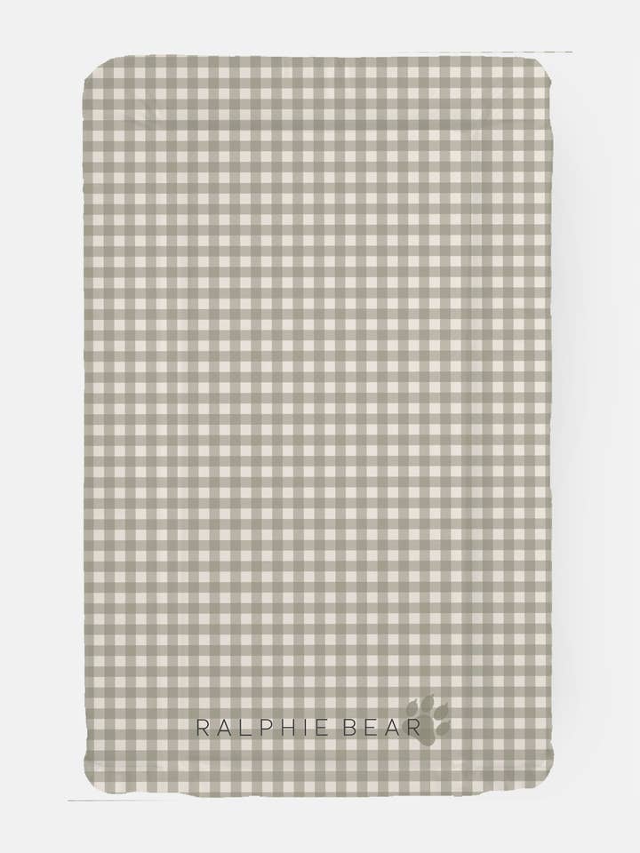 Tapis à langer Gingham Sage pour la vente par Ralphie Bear