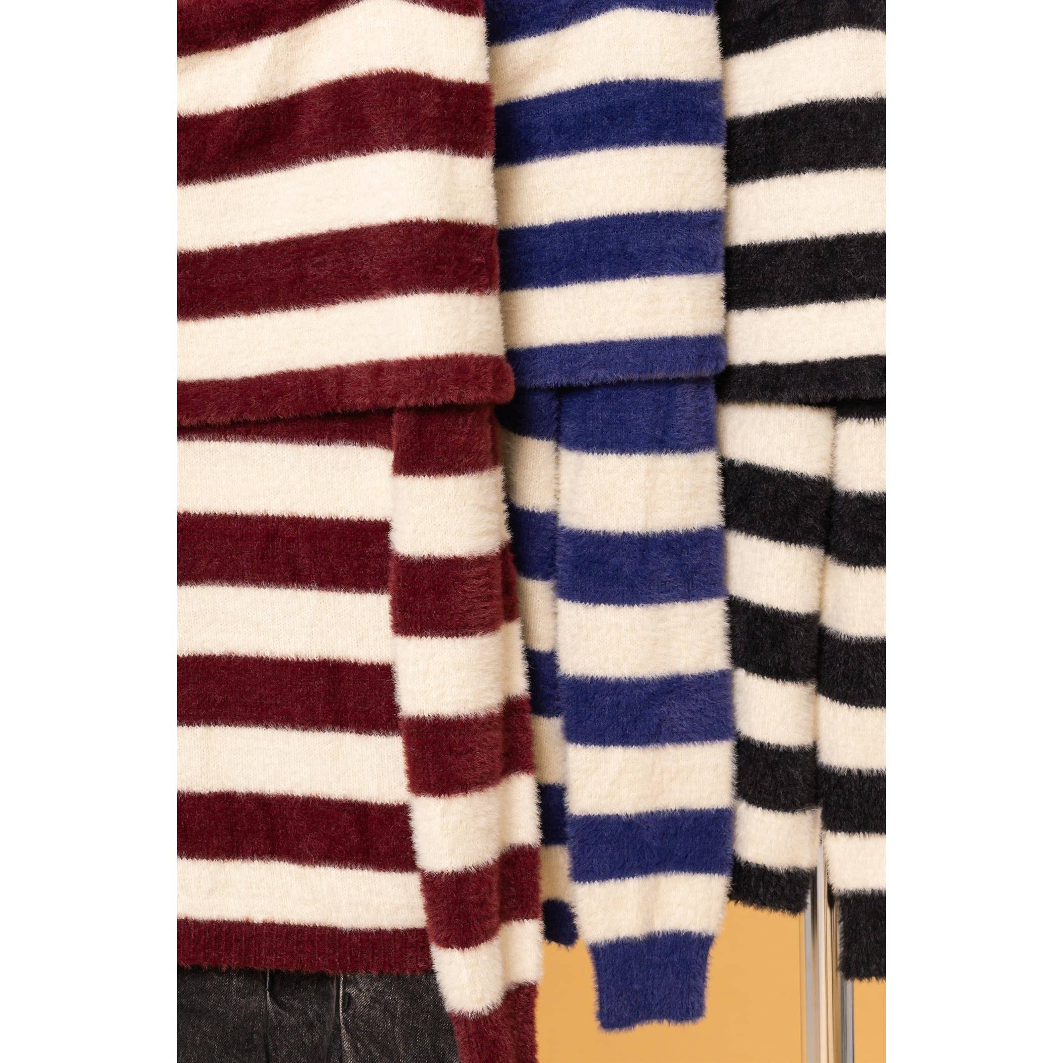 HYFVE - Venta al por mayor Jersey de punto - Mujer - Jersey a rayas con hombros descubiertos4