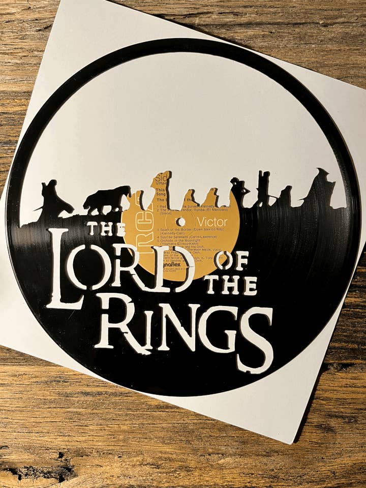 Il Signore degli Anelli per la vendita all'ingrosso da parte di Music City Made
