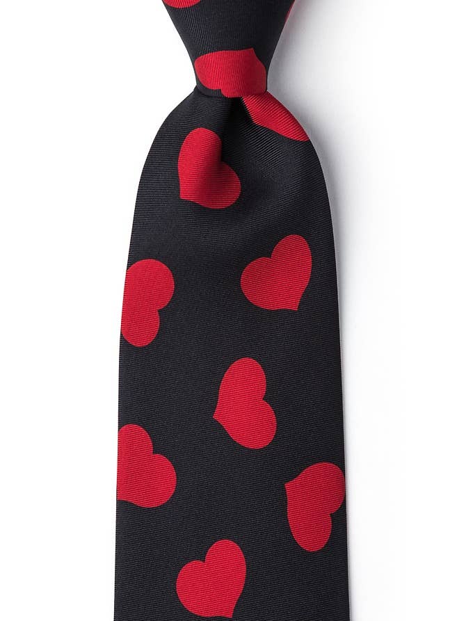 Cravatta Red Hearts by Wild Ties - Microfibra nera per la vendita all'ingrosso da parte di Wild Ties