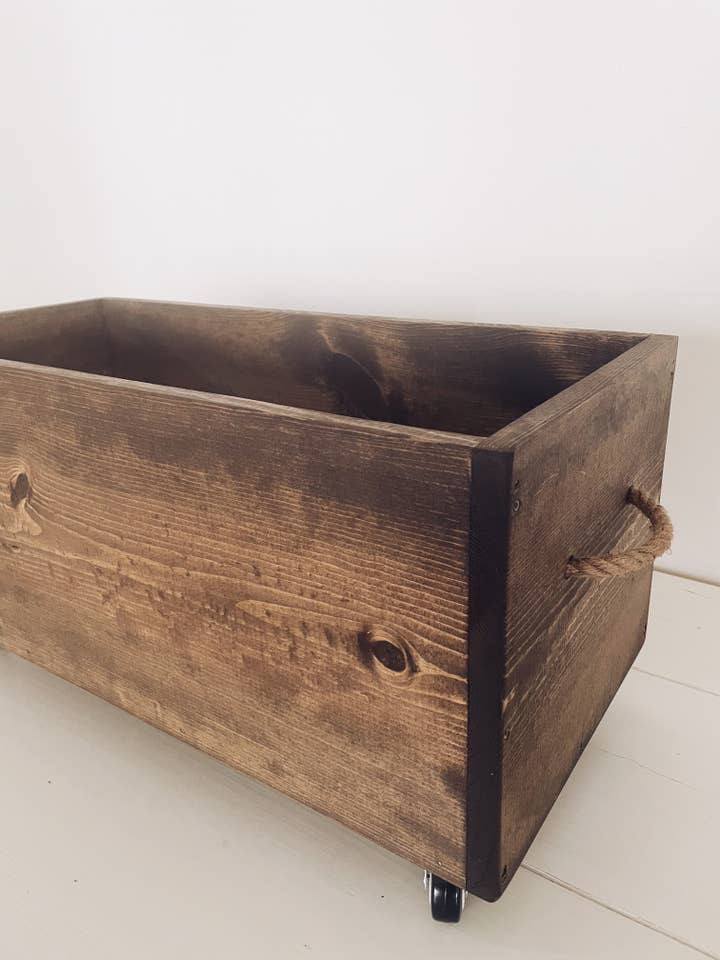 Caixa de brinquedos de noz escura por atacado de Rustiek