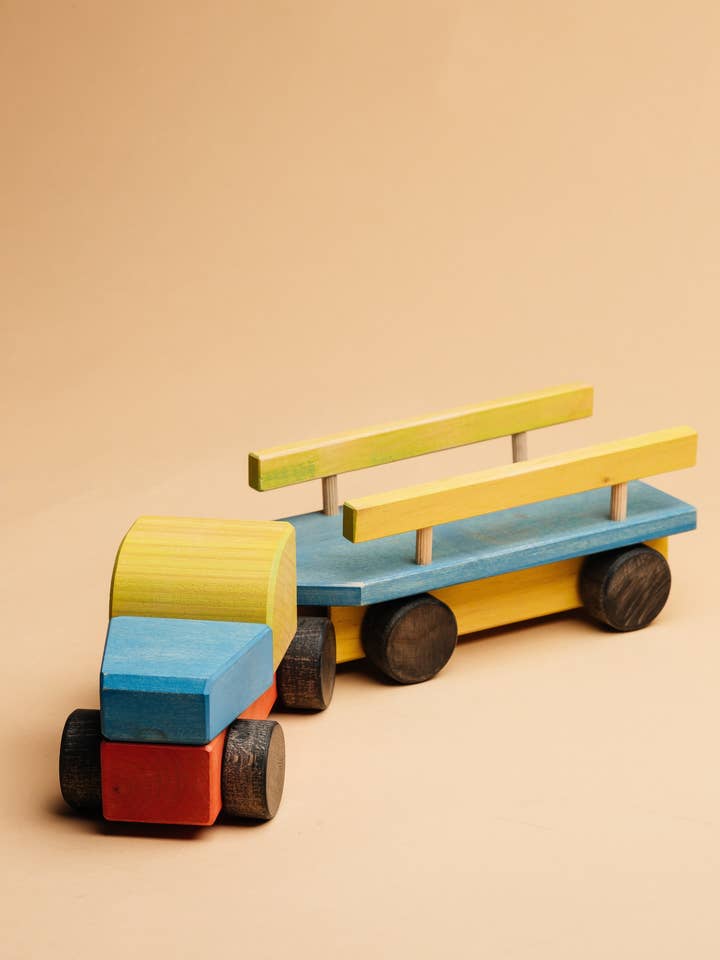 Wooden Toy Truck for wholesale by Liswood
