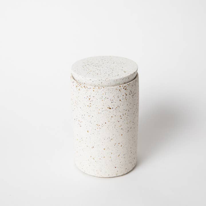 pretti.cool – Großhandel Wattestäbchen – Wattestäbchenhalter | Weißer Terrazzo