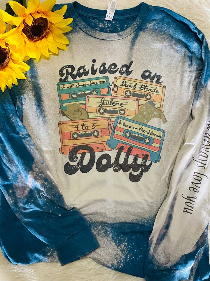 Gebleichtes Langarmshirt von Raised on Dolly Cassette Tapes für den Großhandel von Neat Creations