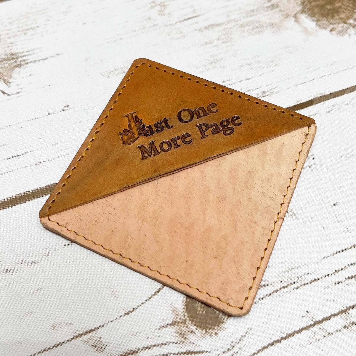 Soothi | Containers Of Creativity - Vendita all'ingrosso Segnalibro - Segnalibri quadrati in pelle12