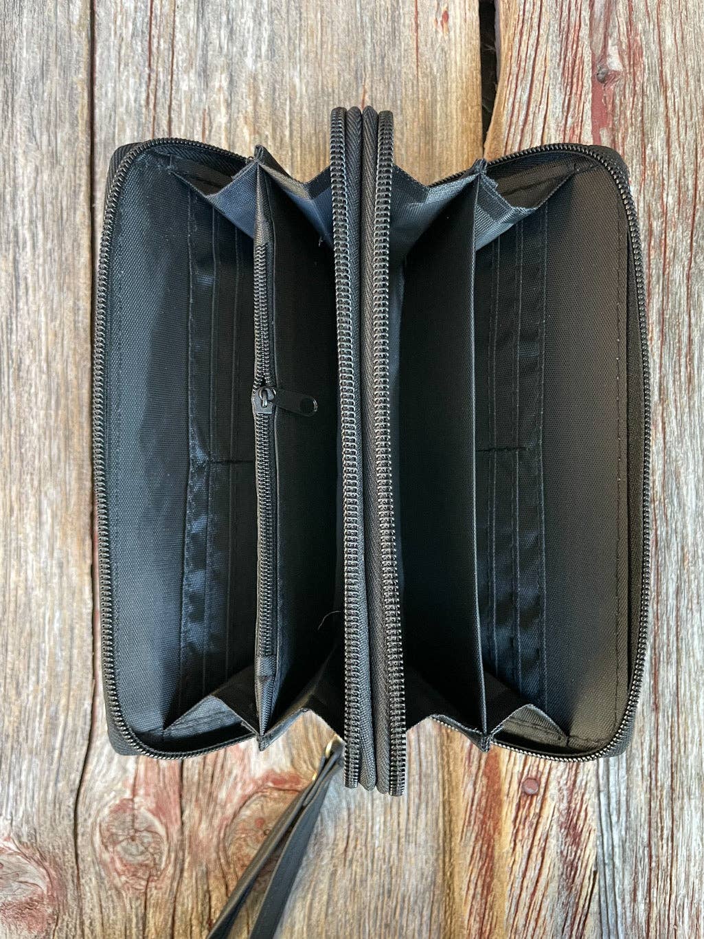 Ropes and Rhinestones - Wholesale Portemonnee - Dames - Runderhuid Round Up Dubbele Rits Portemonnee Groothandel3