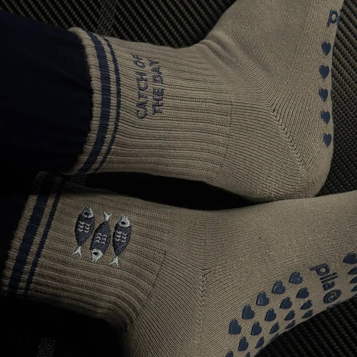 Pilabarre - Wholesale Socks - Women's - Catch of the Day Grip Socks1