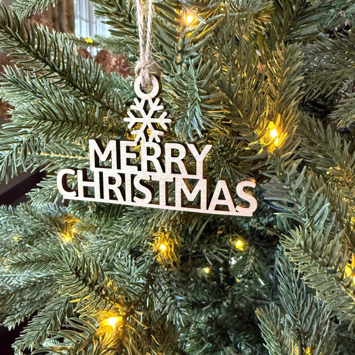 Ornamento de Madeira Floco de Neve Feliz Natal© por atacado de Aurora North Home