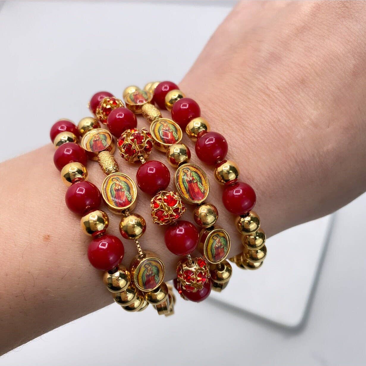DIJU Jewelry - Wholesale Armband met kralen - Religieuze armband met 18k goudgevulde kralen en Onze-Lieve-Vrouw van Guadalupe0