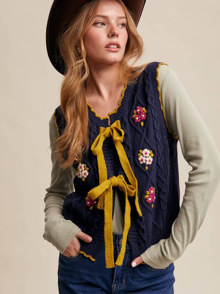 Bow-Tie Blommig Stickad Väst LSW1008 för wholesale av Listicle