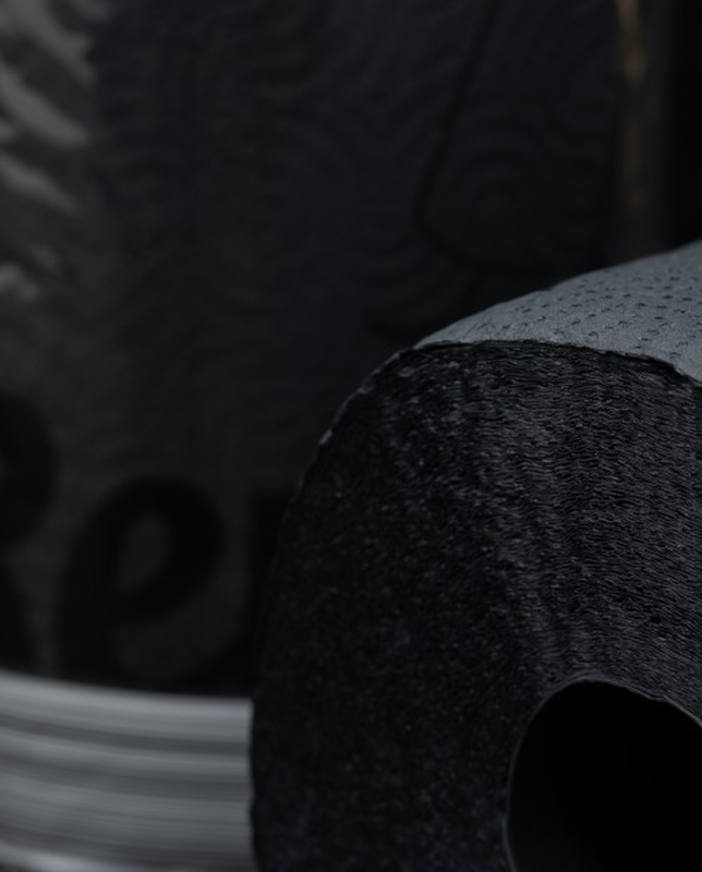 Renova - Wholesale Paper Towels - Black Paper Towels 1 Roll3