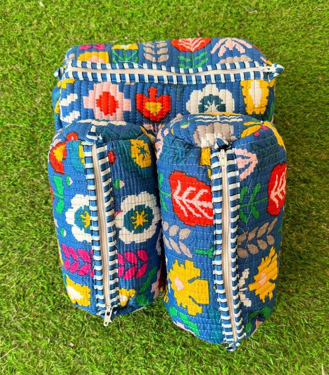 bhavnas boutique - Wholesale Make-up tas/toilettas - Toilettasjes van katoen met bloemenprint in drie maten1