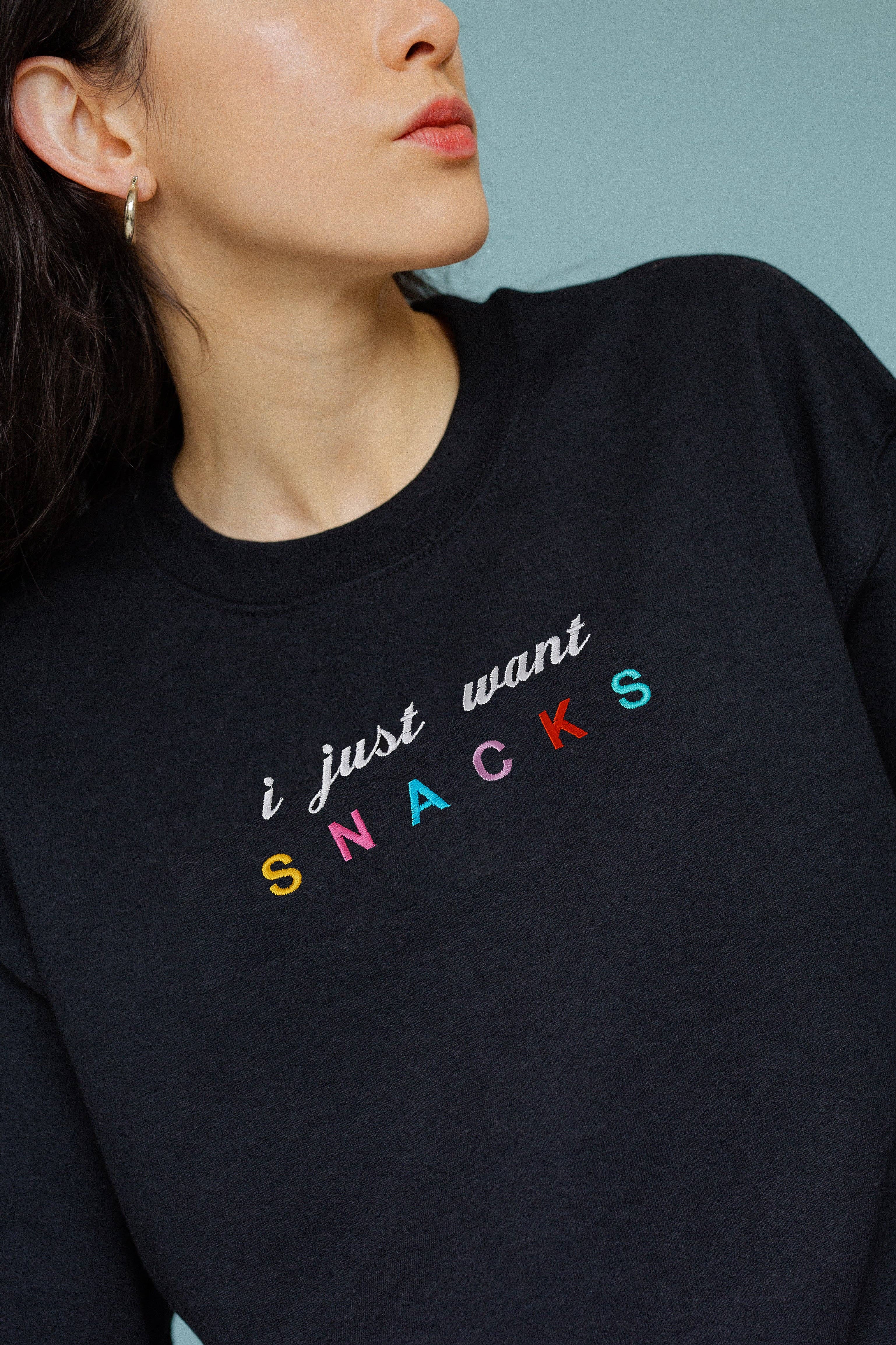 Limpet Store - Vente Sweat-shirt – femme - Sweat-shirt brodé « I Just Want Snacks »2