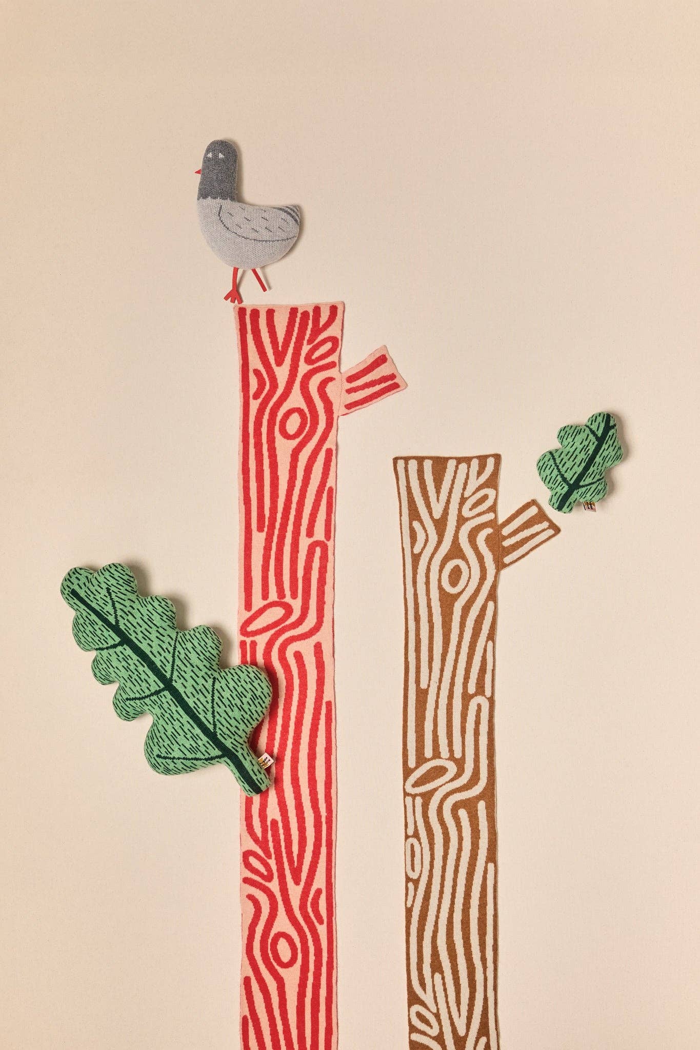 Donna Wilson – wholesale Scarf – Unisex – Log Shaped Scarf - Inferno3