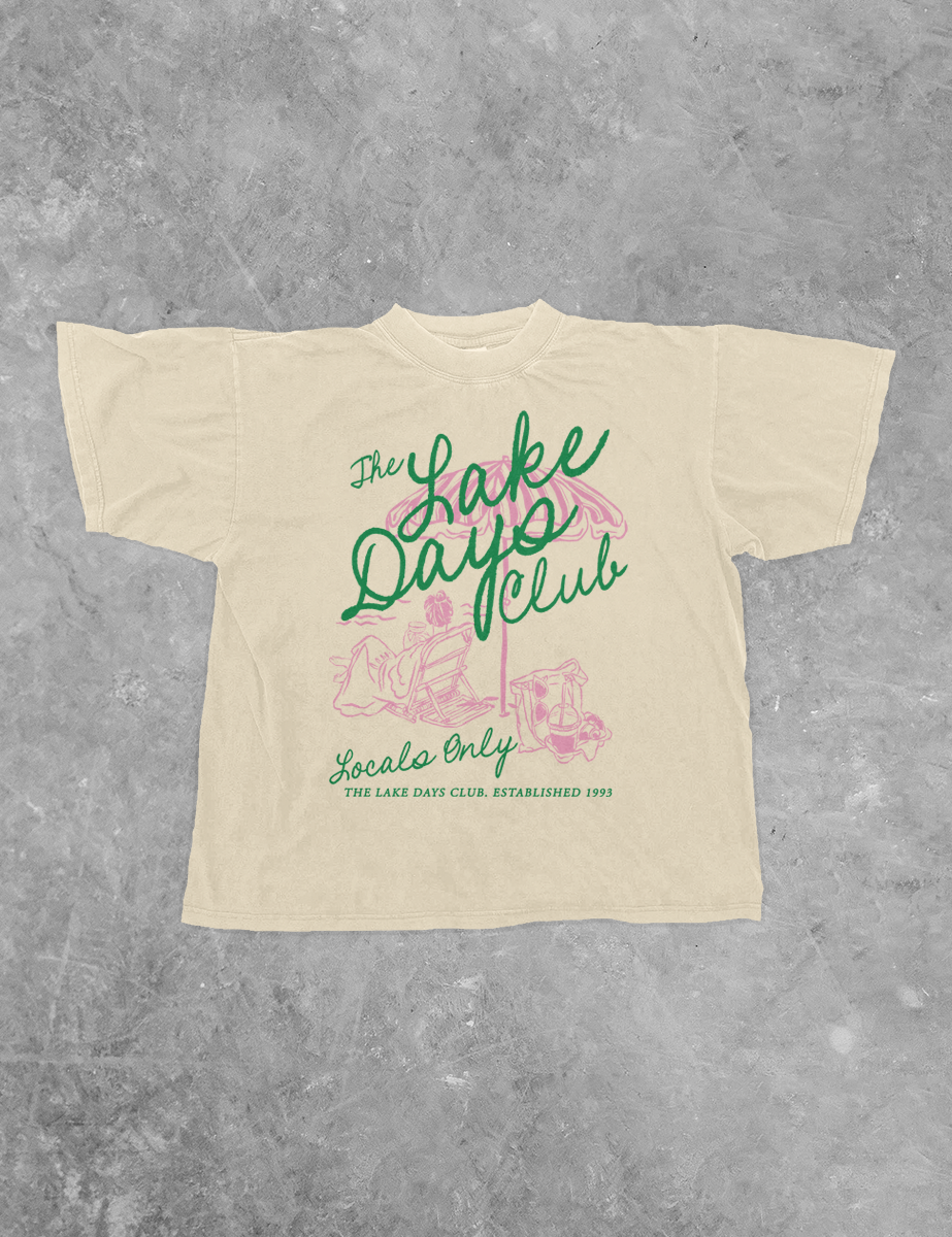 The Clandestine Underground – Engroshandel T-shirt med print - Unisex – The Lake Days Club, Sommer Boxy Bomulds-T-shirt0