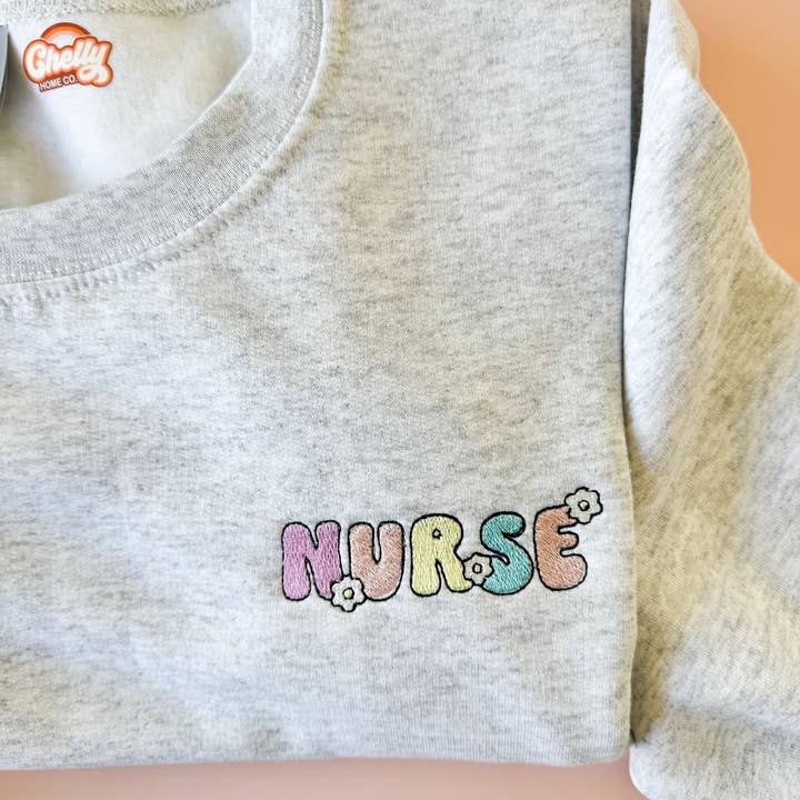 Krankenschwester Retro Linke Brust Besticktes Sweatshirt für den Großhandel von ChellyHomeCo