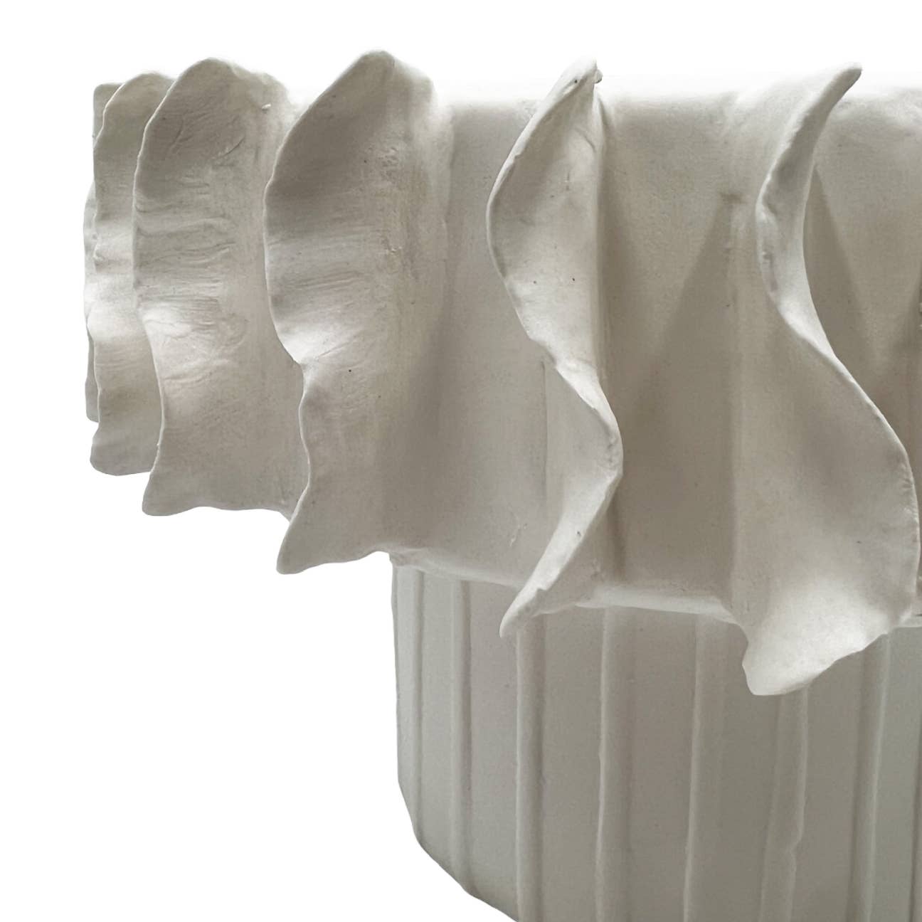 2626 Designs - Wholesale Vase - 9" Wide Modern Ceramic Vase in White1