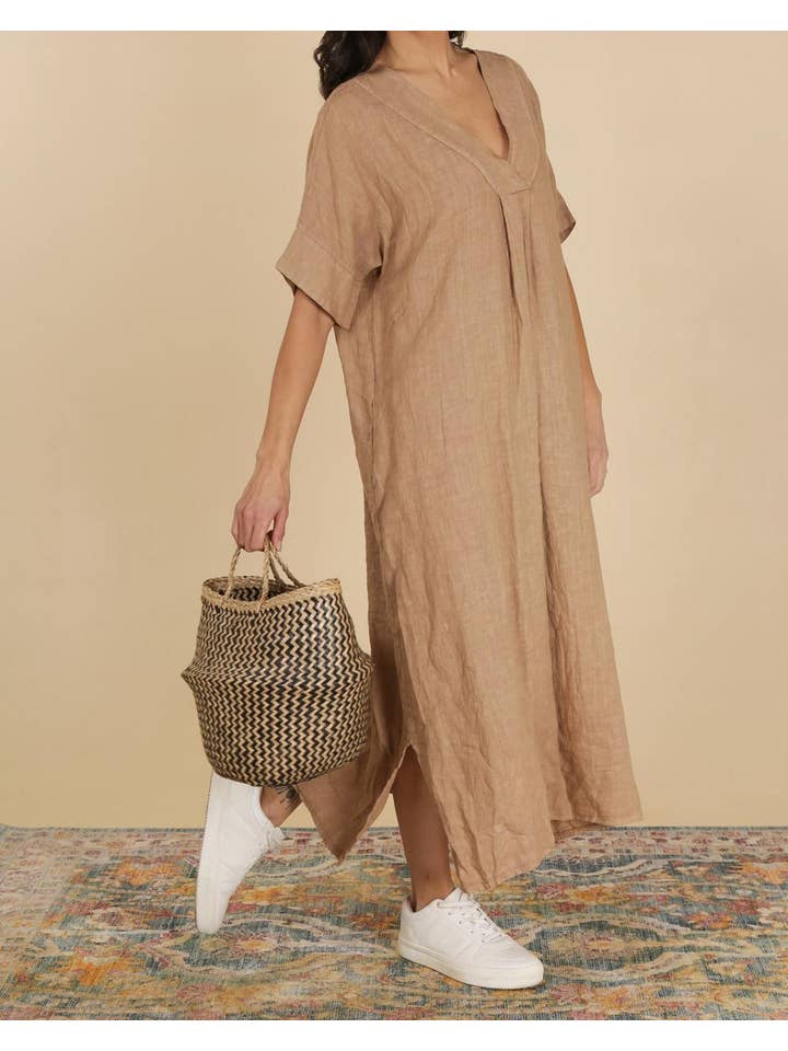 la maison des fibres naturelles - Wholesale Dress - Women's - Long dress v-neck 62733 100% linen55