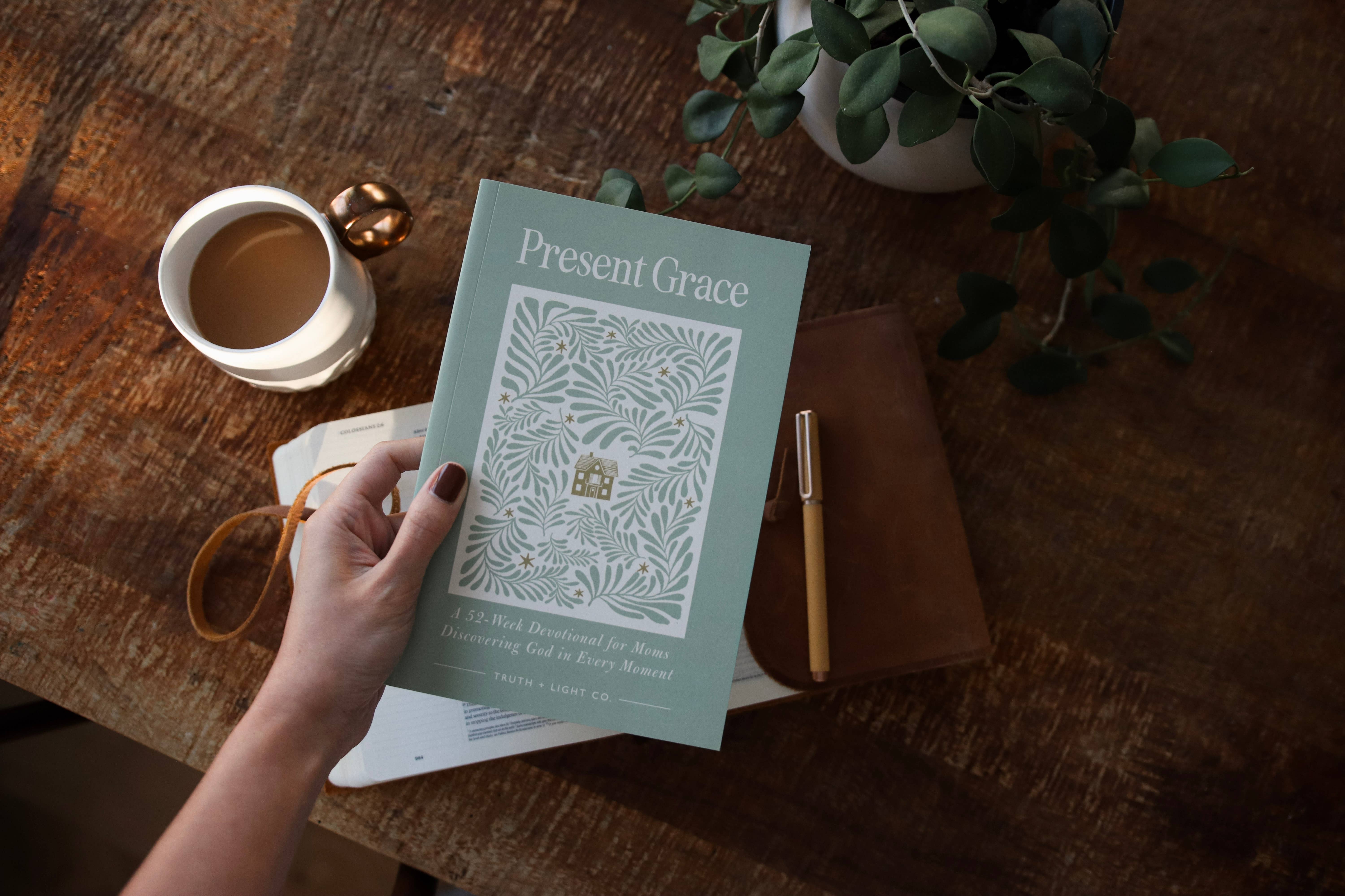 Truth and Light - Wholesale Religion - Present Grace: A 52-Week Devotional for Moms (Gift Book)5