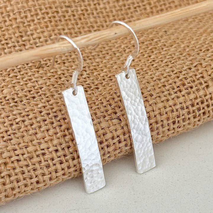 Boucles d'oreilles rectangulaires en argent sterling, boucles d'oreilles longues en argent pour la vente par Verve Jewellery