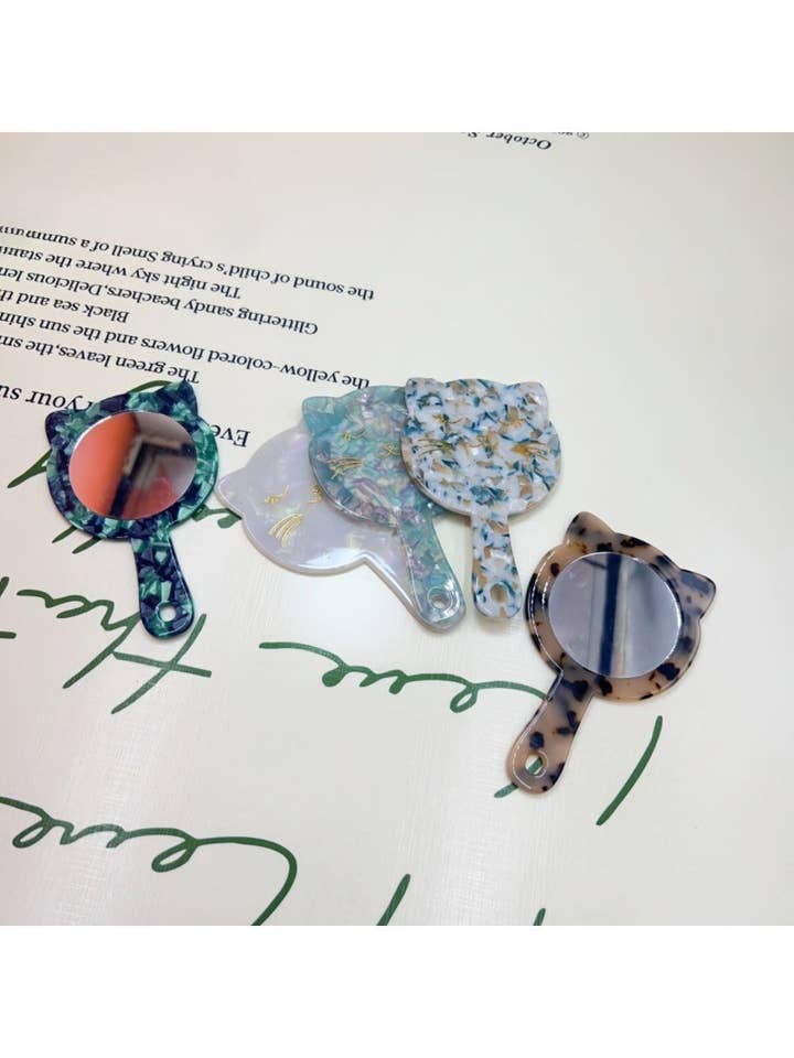 Mirroray - Cute Cat-shaped Hand-held Mirror for wholesale by WEST AUSSIE SUPPLIES