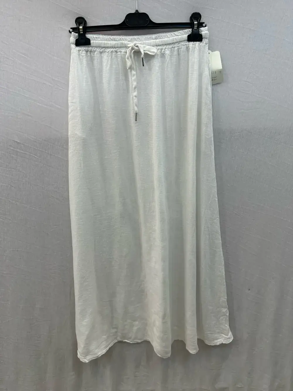 Mimi & Gogo - Wholesale Skirt - Women's - Long linen skirt with two pockets @8628_JLinPoche14