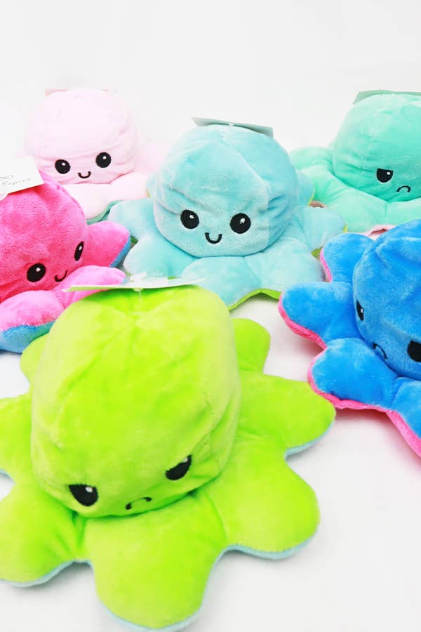 MÉLANGER LA COULEUR Grande peluche de poulpe réversible en vente sur Faire8