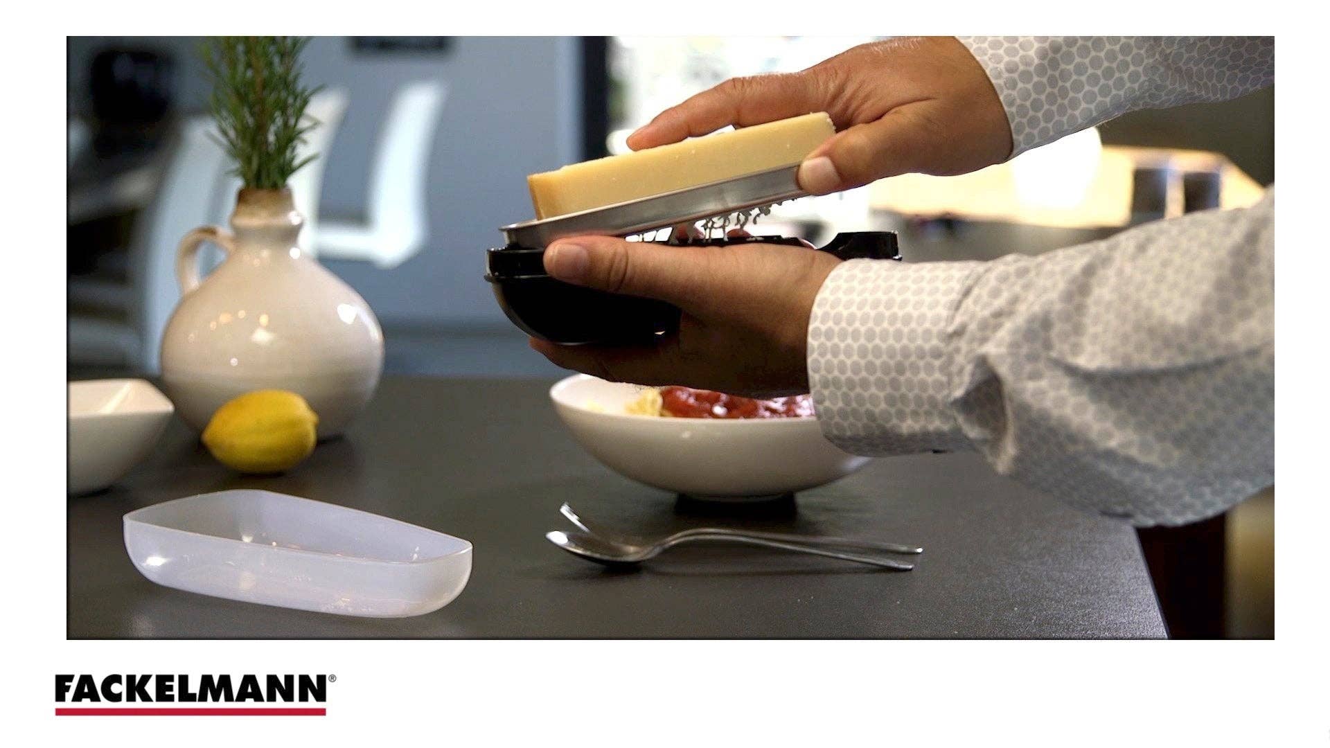 Fackelmann - Wholesale Grater - Fackelmann Handmade parmesan grater and storage box10