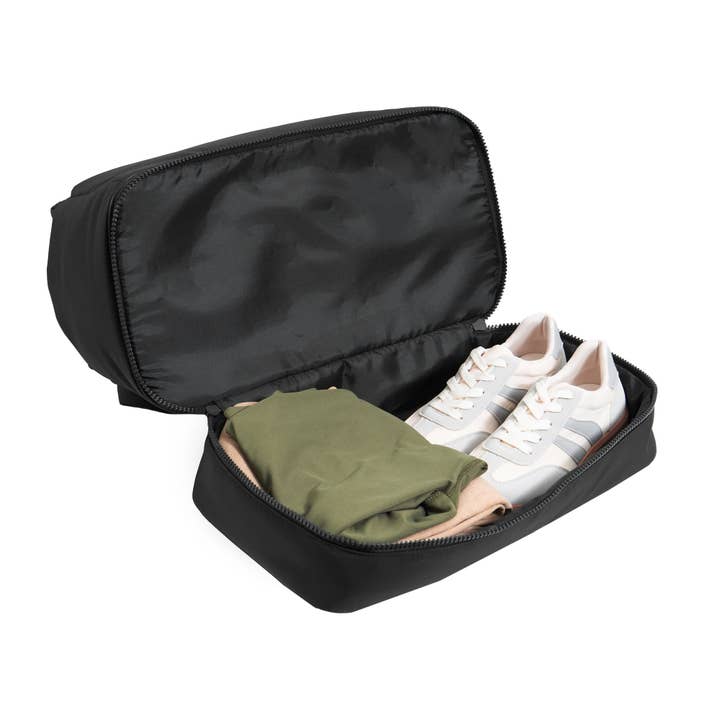 Magid - Wholesale Weekender Bag - Women's - Joan & David 18 Inch High Density Sport Nylon Drop Bottom Duffel Bag78