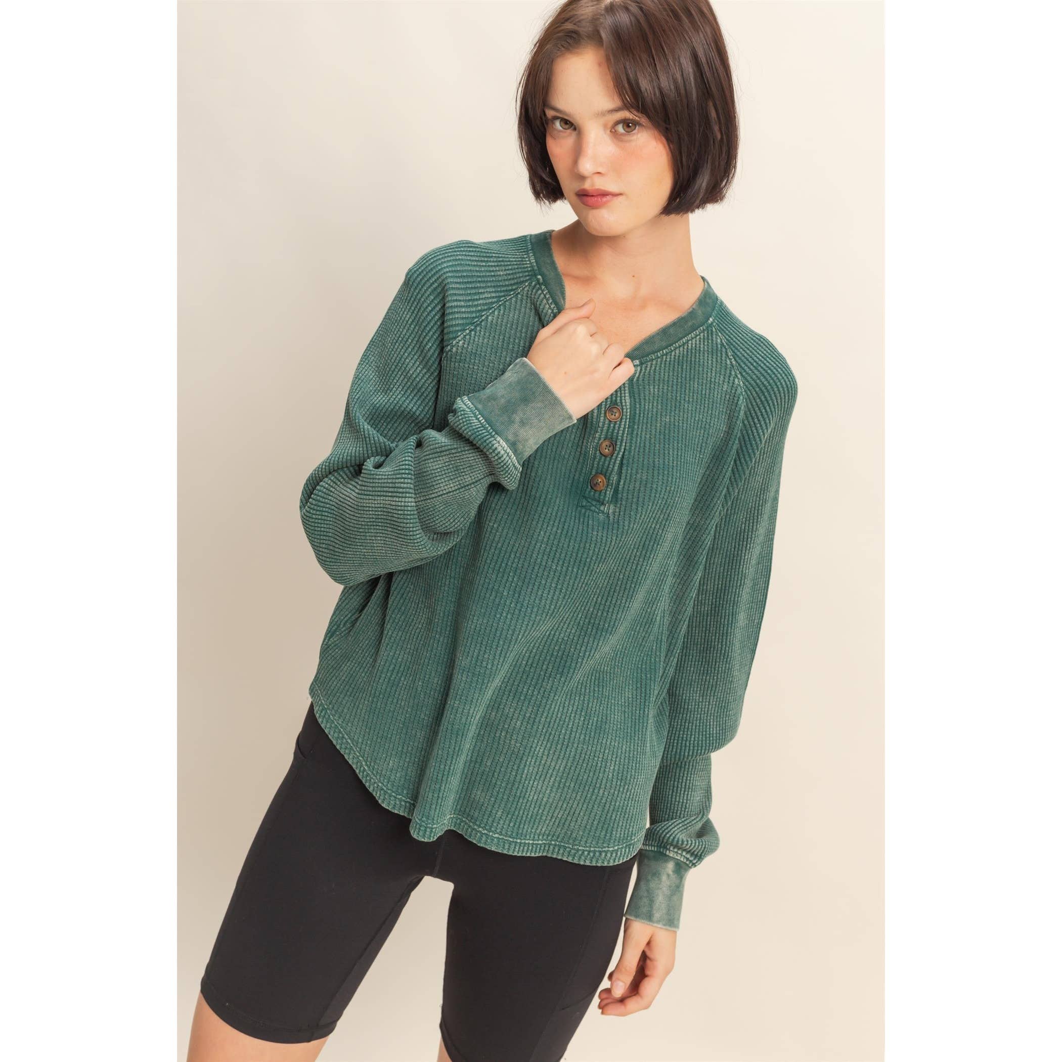 Double Zero - Wholesale Sweatshirt - Women's - Mineral Washed Henley Waffle Raglan Sleeve Top7