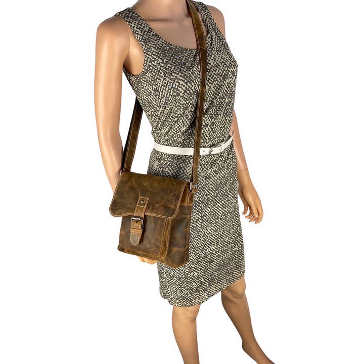 Arrigo – Großhandel Schultertasche – Unisex – Arrigo Umhängetasche mit Klappe aus Büffelleder – 3 Farben2