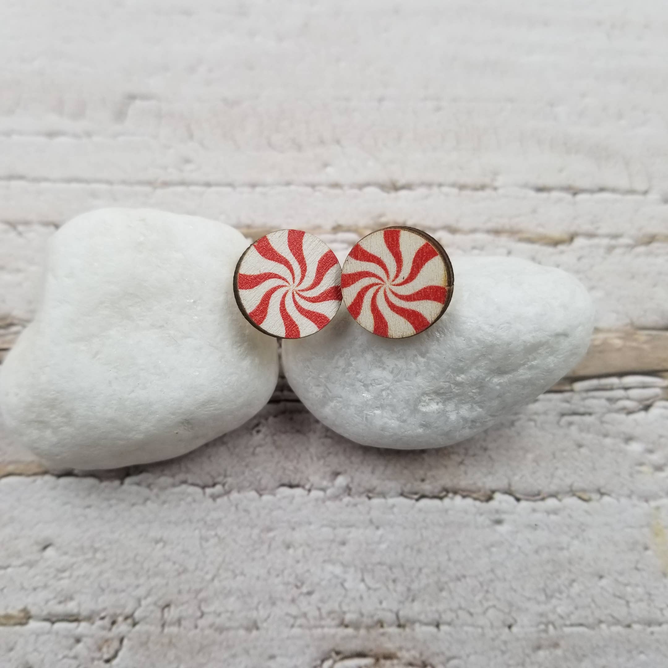 Treasure Wholesale - Wholesale Stud/Post Earrings - Small Size Christmas Wood Earrings2