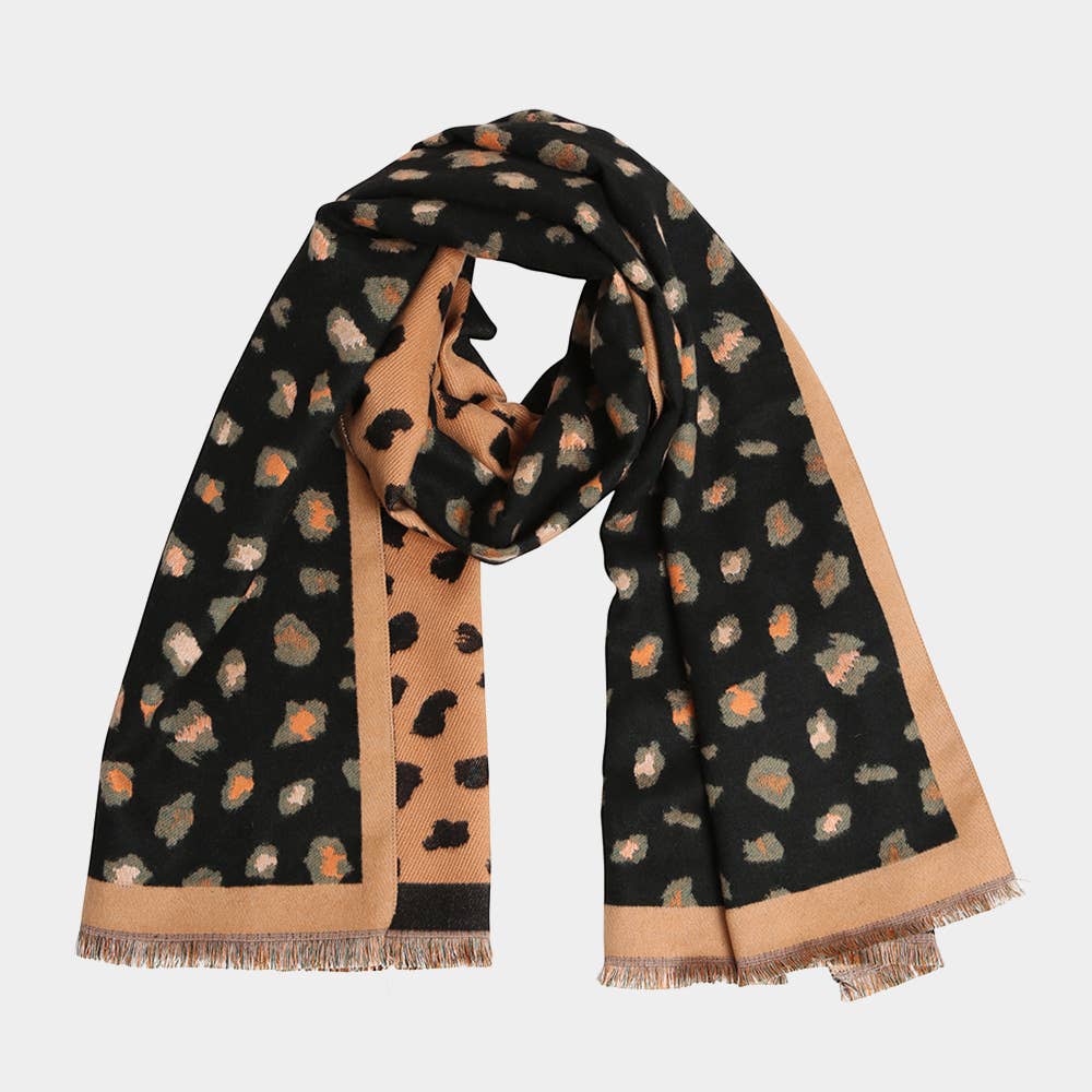 Sensibling Corp. – wholesale Scarf – Women's – Leopard Pattern Fringe Oblong Scarf3