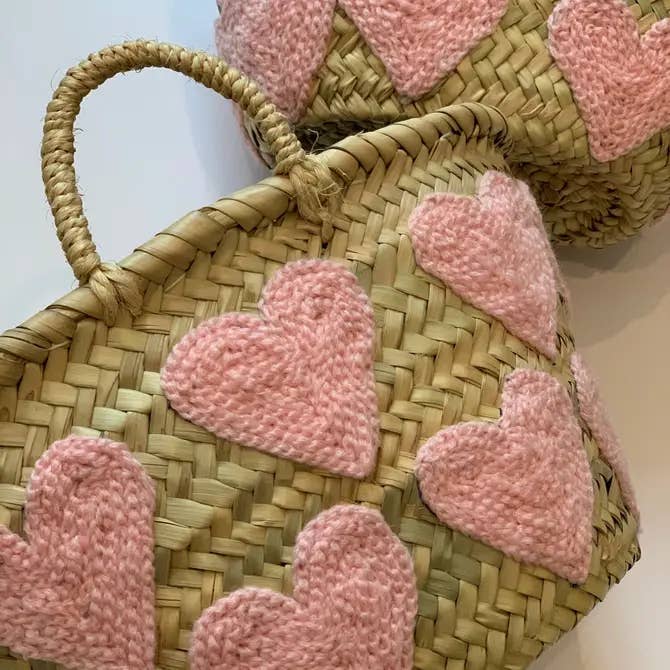 Terracotta Design LTD – wholesale Basket – Moroccan Valentine's Days Heart Straw Basket1