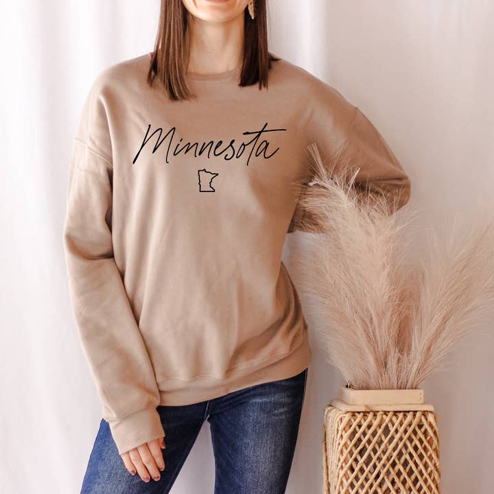 Rosa Mae Co – wholesale Sweatshirt med tryck - Dam – Bella Canvas Minnesota Crewneck Fleecetröja3