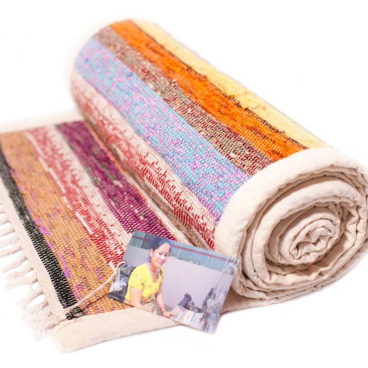 Upcycled bordslöpare för wholesale av Local Women’s Handicrafts