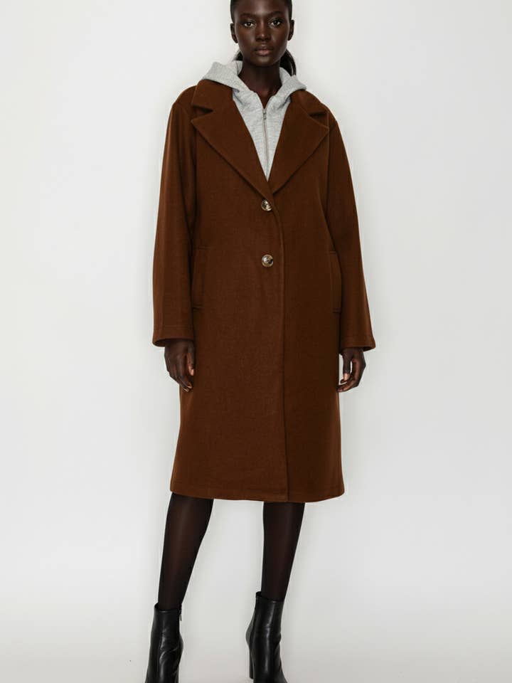 Tvåknappad kontrasterande huvtröja. för wholesale av 5besties inc