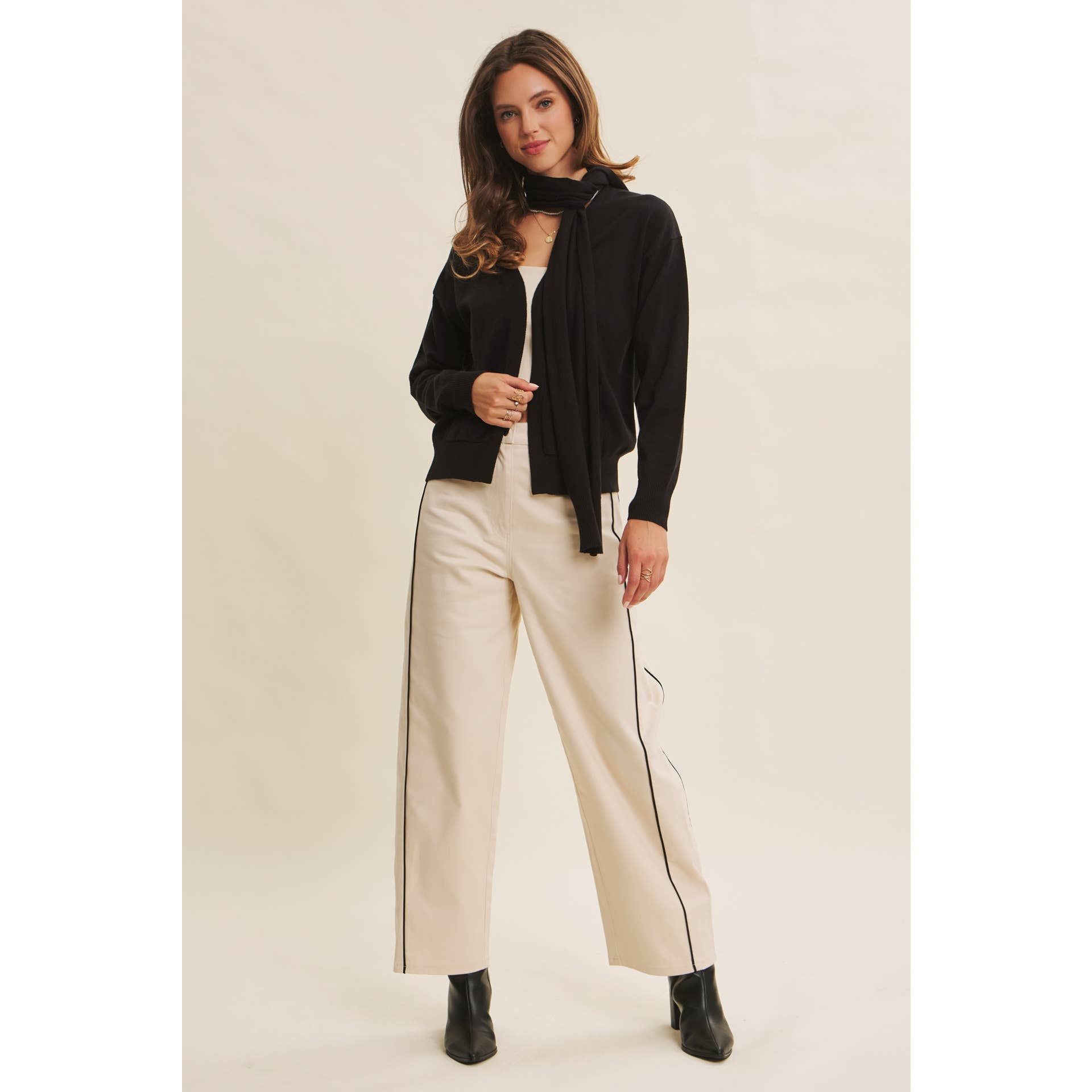 in february - Wholesale Pants - Women's - CLASSIC MEETS ELEVATED CAUSUAL PIPED TWILL BARREL-LEG PANTS31