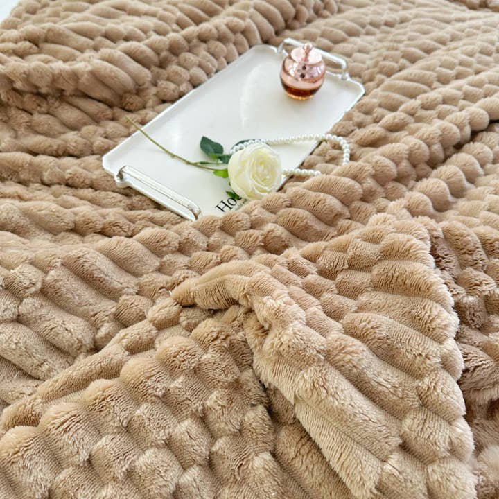 FLUFFERY - Wholesale Throw Blanket - Turtle Fleece Throw – Bubble-Texture Ultra Plush Blanket for Cozy Comfort2
