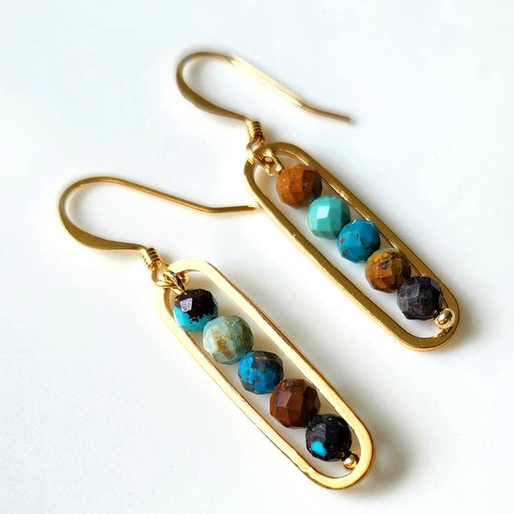 Boucle d'oreille Gousse de Pois Turquoise pour la vente par Edgy Petal Jewelry