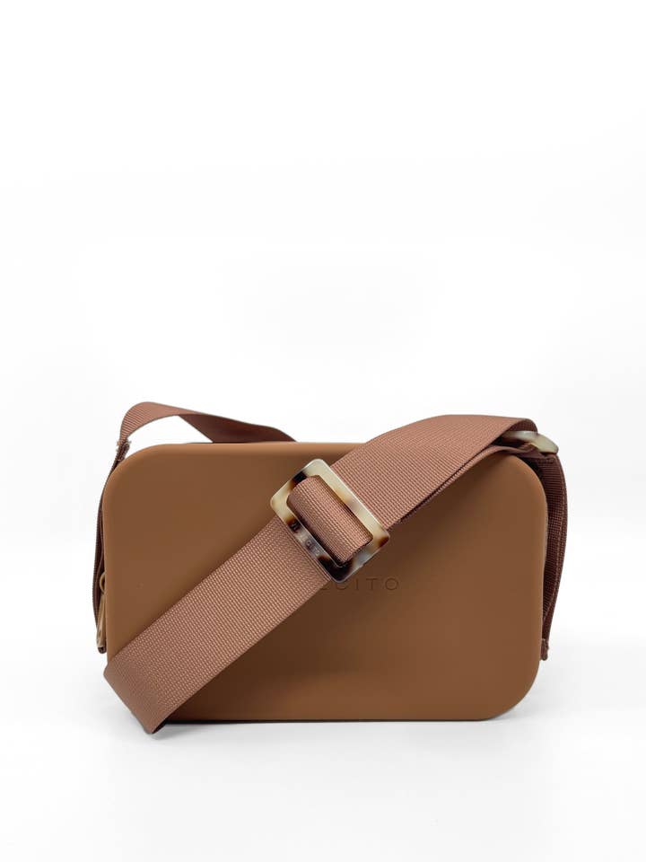 Chokoladebrun Splashkit Klassisk sæt - Chokoladebrun rem m/hvid skildpaddejustering for engroshandel hos Viajecito